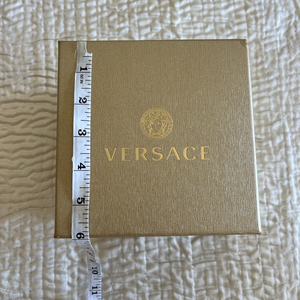 Versace Gold Gift Box - Picture 4 of 8